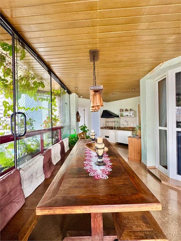 Apartamento à venda com 4 suítes em Vila Suzana, São Paulo, SP