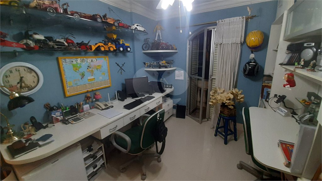 Apartamento a venda em Perdizes, 3 dormitórios, sendo 2 suítes e 2 vagas de garagem