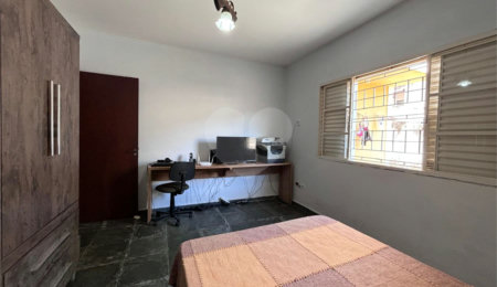 Casa à venda com 5 quartos, sendo 2 suítes,  em Jardim Maristela, Atibaia, SP