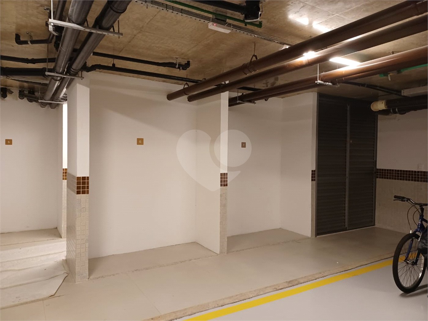 Cobertura à venda com 3 quartos, sendo 2 suítes,  em Lapa, São Paulo, SP