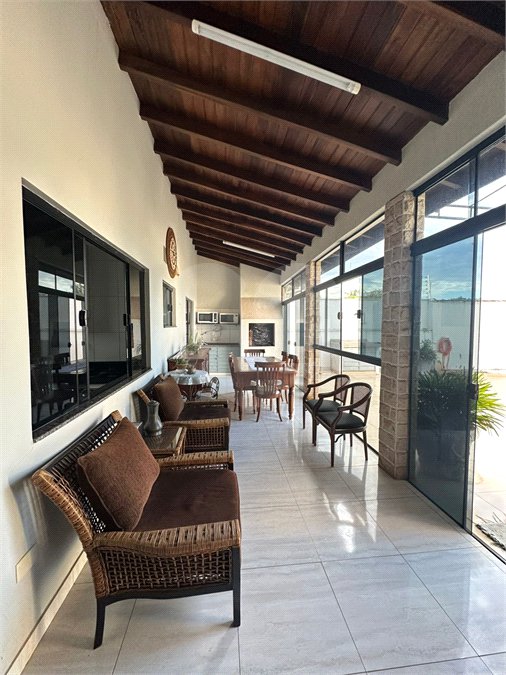 Casa à venda com 3 quartos, sendo 1 suíte,  em Vila Lacíria, Ponta Porã, MS