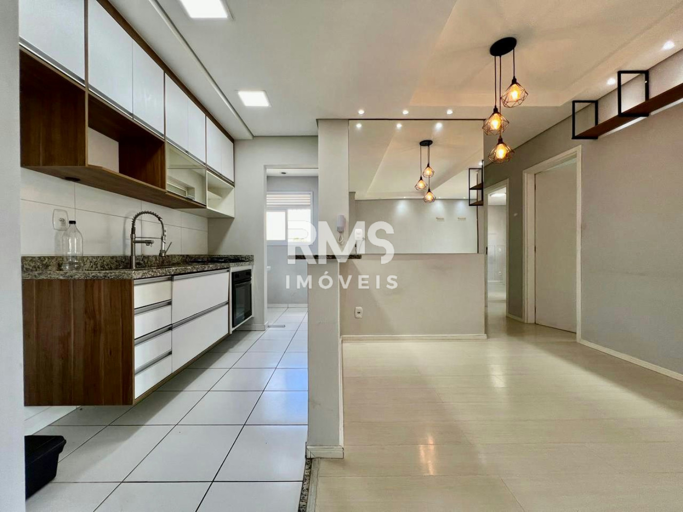 Apartamento à venda com 3 quartos, sendo 1 suíte, no condomínio Residencial Ilhas Mediterrâneo, Itu - SP