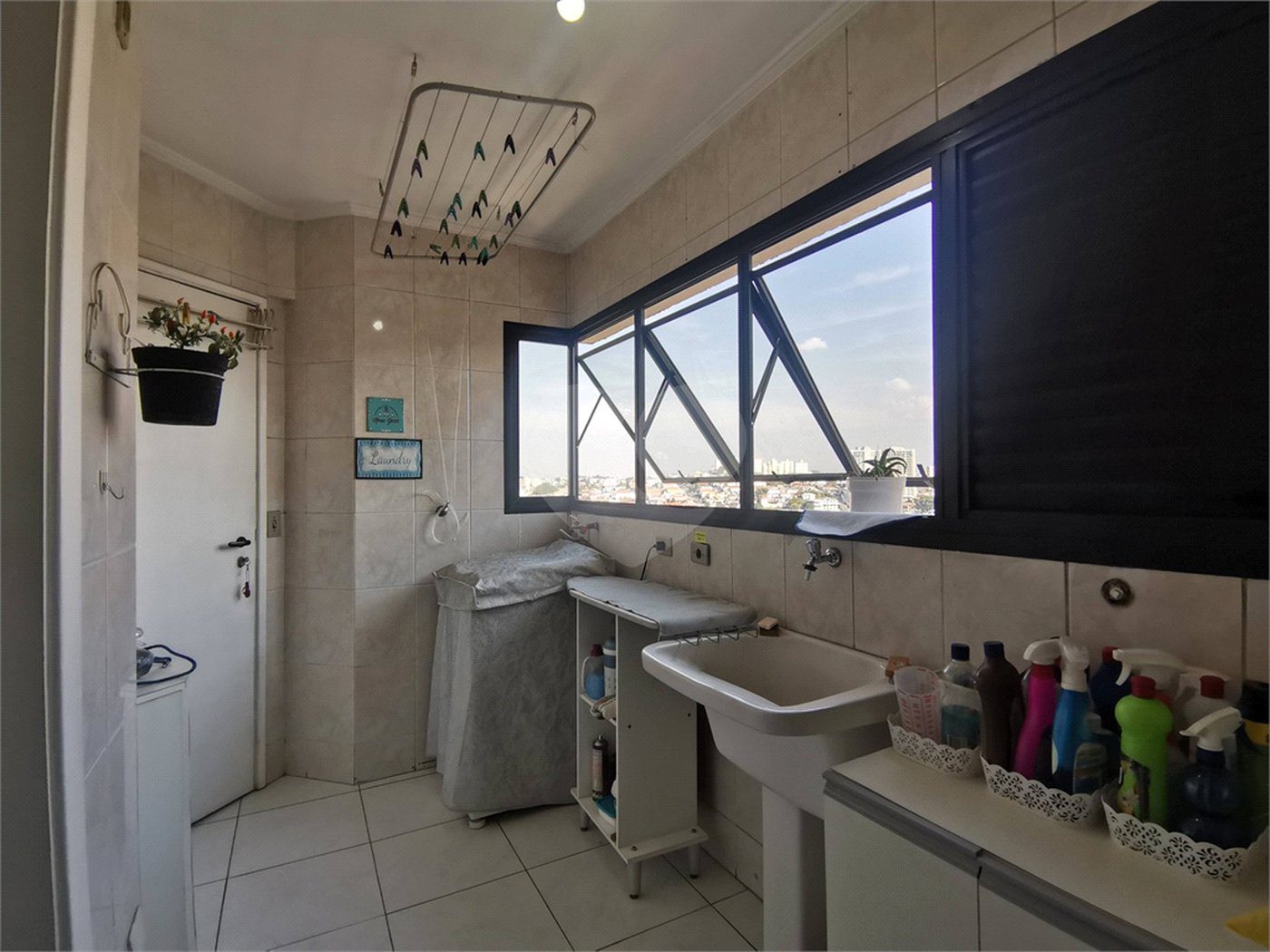 Apartamento à venda com 3 quartos, sendo 1 suíte, em Vila Andrade, São Paulo, SP