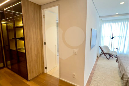 Apartamento à venda com 3 suítes em Brooklin Paulista, São Paulo, SP