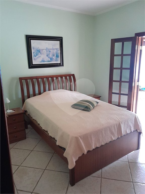 Chácara à venda com 4 quartos, sendo 1 suíte,  em Vila Dom Pedro, Atibaia, SP