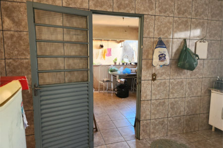 Casa à venda com 2 quartos em Jardim Brasil (vila Xavier), Araraquara, SP