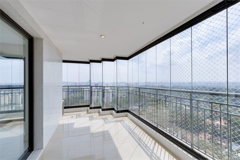 Apartamento à venda ou para alugar com 4 suítes em Jardim Marajoara, São Paulo, SP