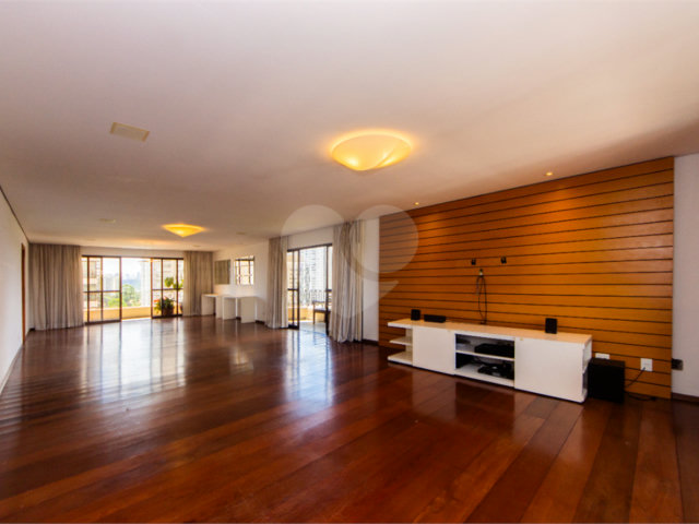 Apartamento à venda ou para alugar com 4 suítes em Alto da Boa Vista, São Paulo, SP
