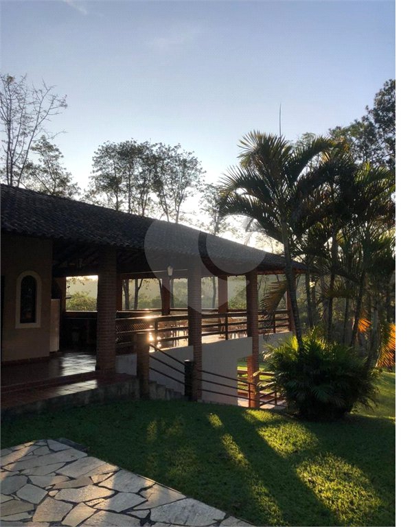 Chácara à venda com 5 quartos, sendo 2 suítes, em Taiaçupeba, Mogi das Cruzes, SP