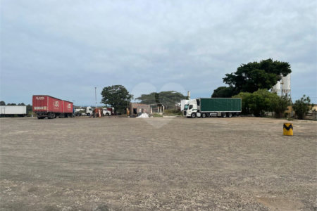 Área de terra a Venda na Margem da Rodovia Washington Luiz KM/230 - São Carlos/SP
