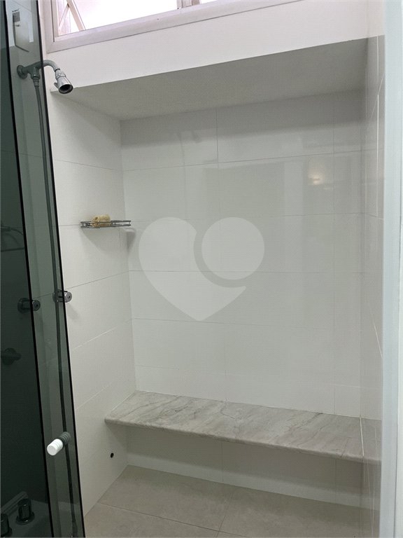 Apartamento à venda ou para alugar com 3 quartos, sendo 1 suíte, em Enseada, Guarujá, SP