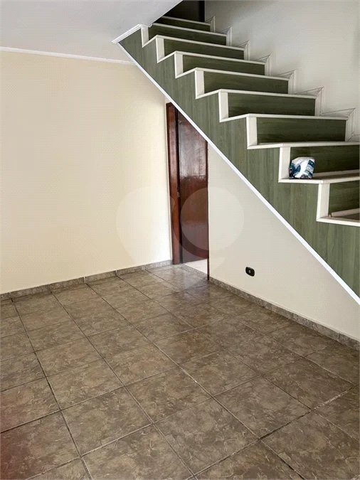 Sobrado à venda ou para alugar com 3 quartos, sendo 1 suíte, em Tremembé, São Paulo, SP
