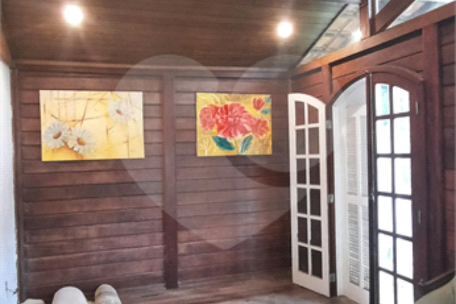 Casa à venda com 3 quartos, sendo 1 suíte, no condomínio Alpes da Cantareira, Mairiporã - SP