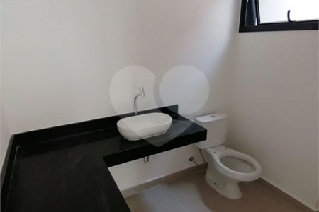 Casa à venda ou para alugar com 3 quartos, sendo 1 suíte,  no condomínio Cube Tutóia, São Paulo - SP