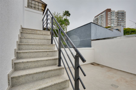 Sobrado à venda com 2 quartos, sendo 1 suíte,  em Jardim Prudência, São Paulo, SP