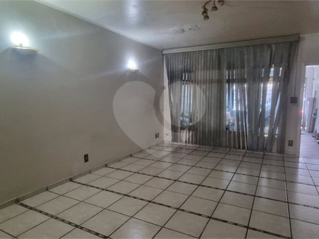 Sobrado à venda com 3 quartos, sendo 1 suíte,  em Horto Florestal, São Paulo, SP