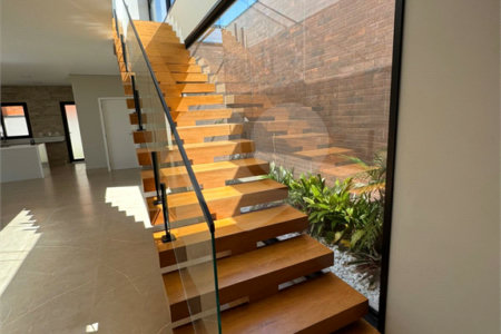 Casa à venda com 4 suítes no condomínio Villas do Golf, Itu - SP