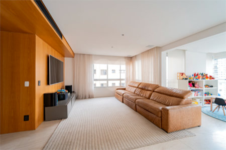 Apartamento à venda com 3 suítes em Campo Belo, São Paulo, SP