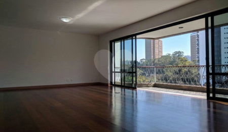 Apartamento à venda com 4 suítes em Alto da Boa Vista, São Paulo, SP