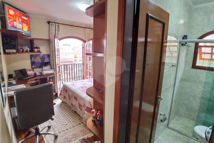 Sobrado à venda com 4 quartos, sendo 3 suítes, em Parada Inglesa, São Paulo, SP