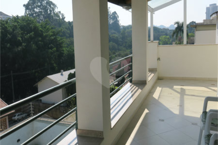 Casa à venda com 3 suítes em Vila Inah, São Paulo, SP