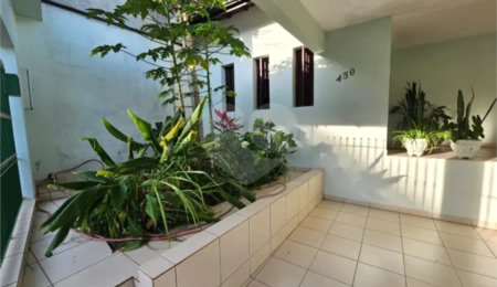 Casa Térrea à venda com 3 quartos no Centro, Poá, SP