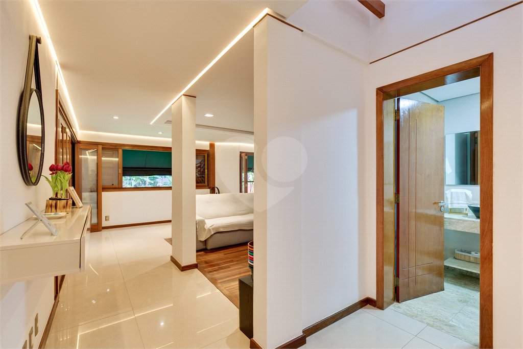 Casa à venda com 4 suítes em Chácara Monte Alegre, São Paulo, SP