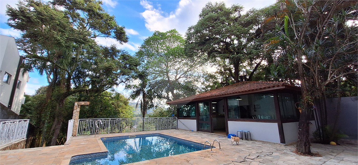 Casa à venda ou para alugar com 4 quartos, sendo 2 suítes, em Serra da Cantareira, Mairiporã, SP