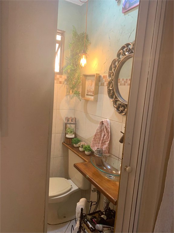 Casa à venda com 4 quartos, sendo 1 suíte, em Loteamento Shangrilá, Valinhos, SP