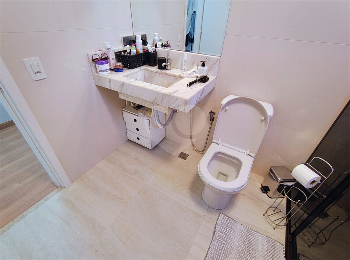 Casa à venda com 5 quartos, sendo 2 suítes, no condomínio Terras de Jundiaí, Jundiaí - SP