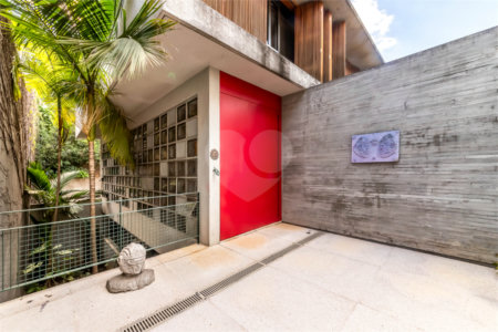 Sobrado à venda com 3 suítes em Cidade Jardim, São Paulo, SP