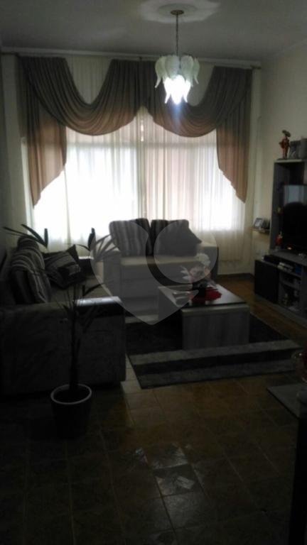 Sobrado à venda com 3 quartos, sendo 1 suíte, em Tremembé, São Paulo, SP