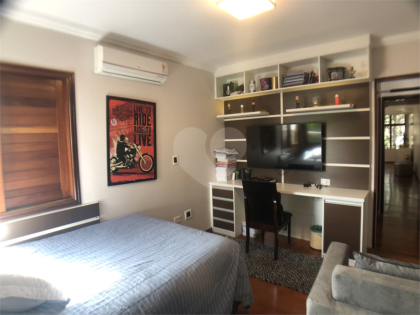 Casa à venda com 4 suítes no condomínio Residencial Floresta, São Paulo - SP