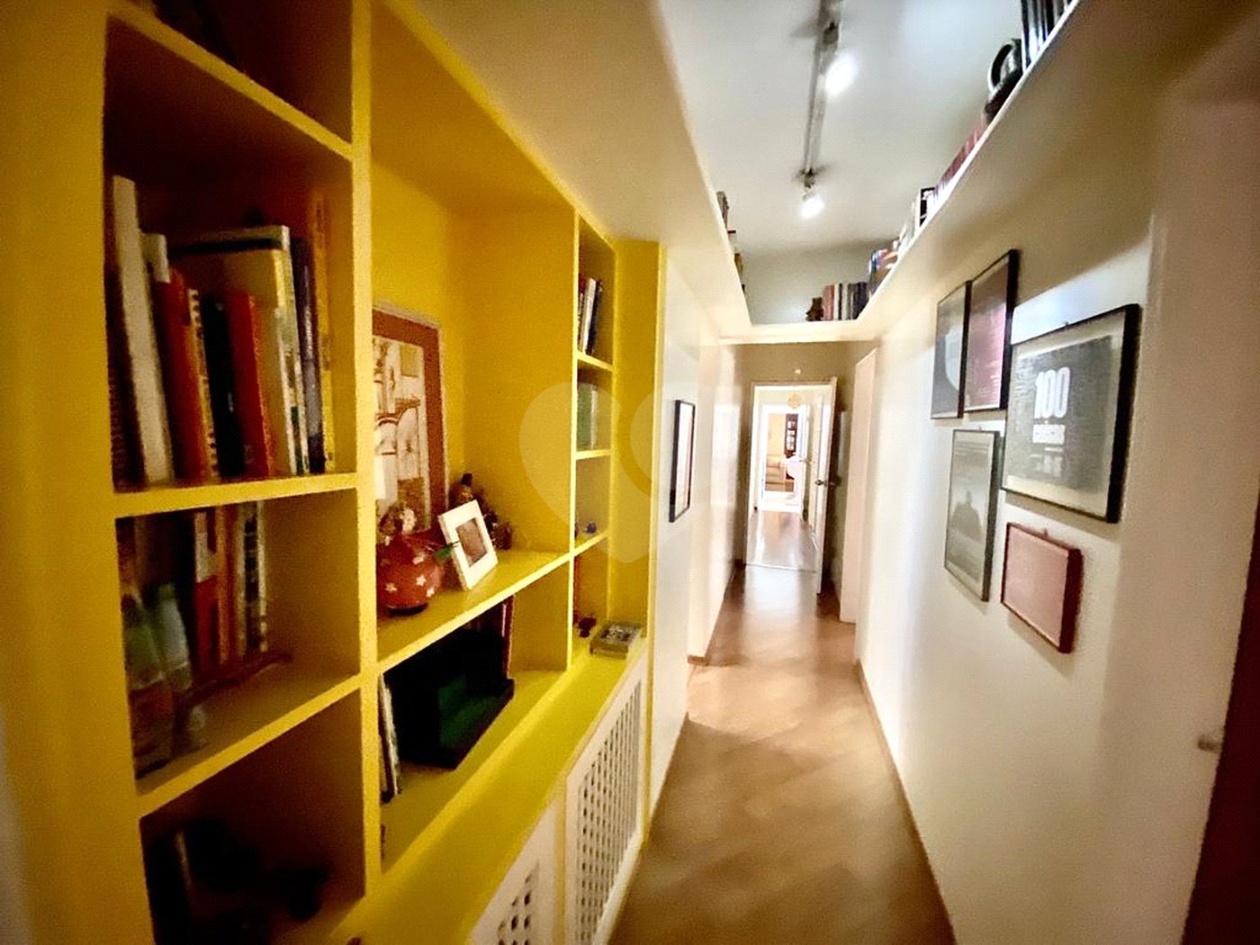 Apartamento à venda com 4 quartos, sendo 2 suítes, em Pinheiros, São Paulo, SP