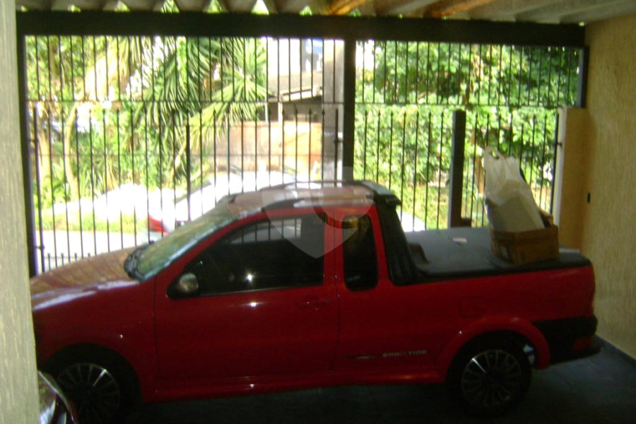 Casa à venda com 3 quartos, sendo 1 suíte, em Morumbi, São Paulo, SP