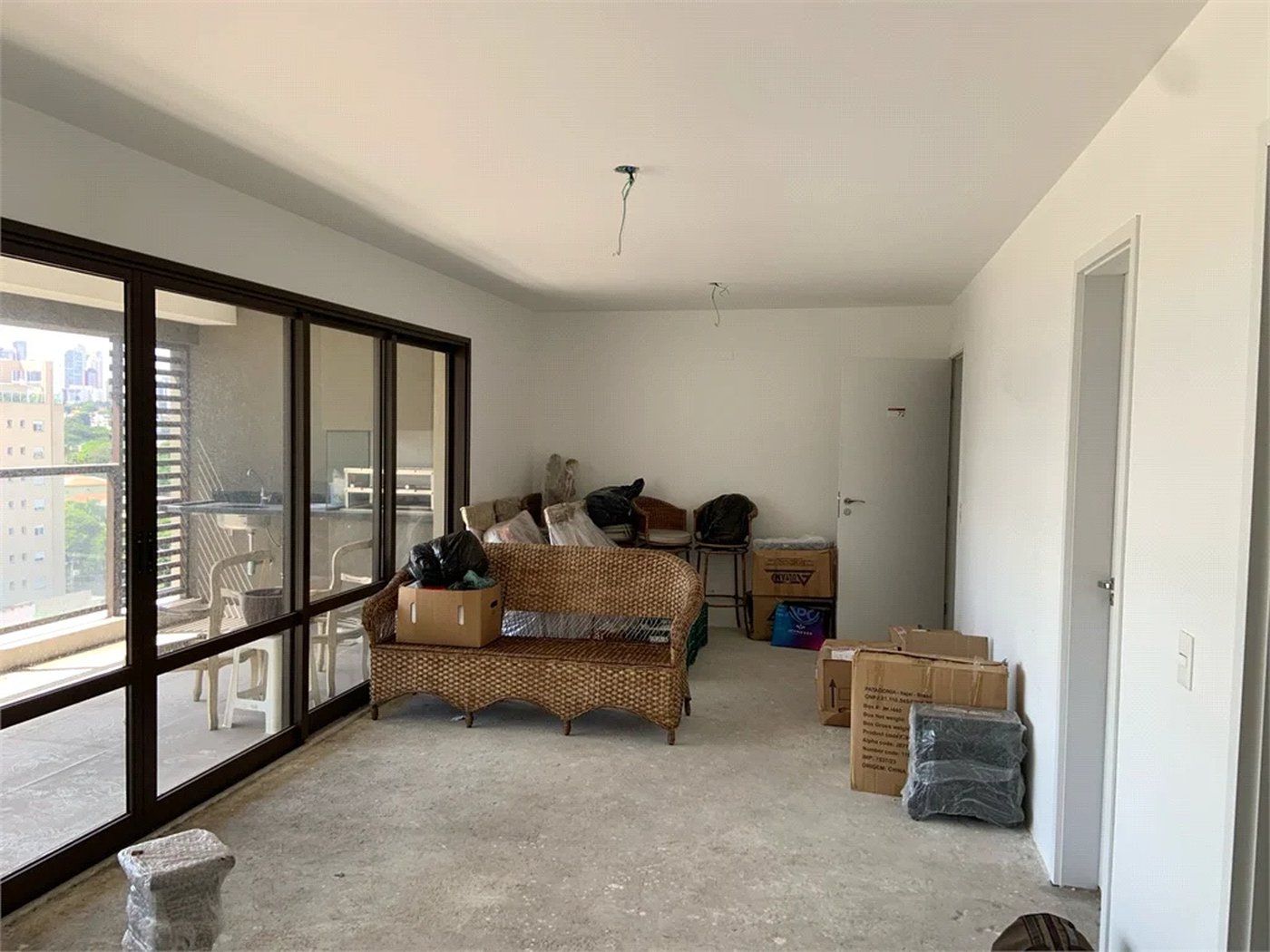 Apartamento à venda com 3 suítes em Bela Aliança, São Paulo, SP