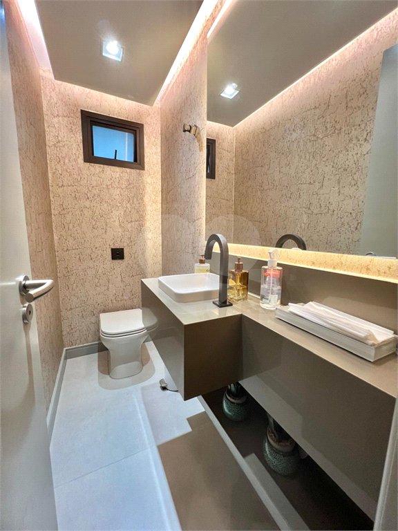 Apartamento à venda com 3 quartos, sendo 1 suíte, em Parque São Domingos, São Paulo, SP