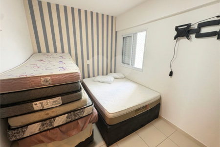 Apartamento à venda com 2 quartos, sendo 1 suíte,  em Boqueirão, Praia Grande, SP