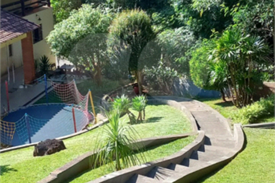 Casa à venda com 4 suítes no condomínio Alpes da Cantareira, Mairiporã - SP