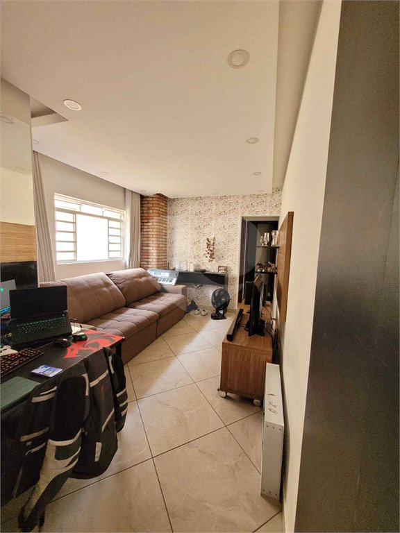 Casa à venda com 4 quartos, sendo 1 suíte, em Vila Leão, Sorocaba, SP