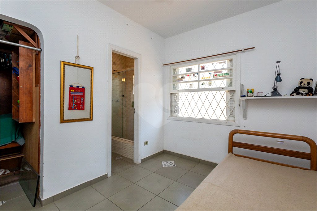 Casa à venda com 4 suítes em Jardim Londrina, São Paulo, SP