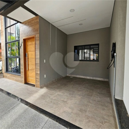 Casa à venda com 3 quartos, sendo 1 suíte, no condomínio Mantova, Indaiatuba - SP
