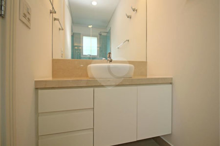 Casa à venda com 3 suítes no condomínio Brooklin Hills, São Paulo - SP
