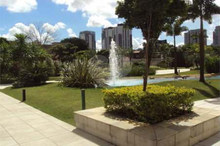 Apartamento à venda com 3 quartos, sendo 2 suítes,  em Granja Julieta, São Paulo, SP