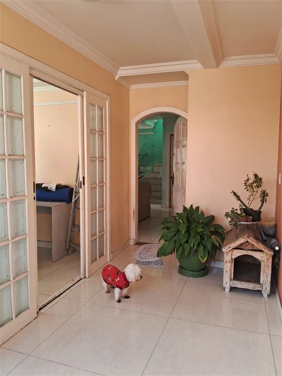Casa à venda com 4 quartos, sendo 2 suítes, em Vila Indiana, São Paulo, SP
