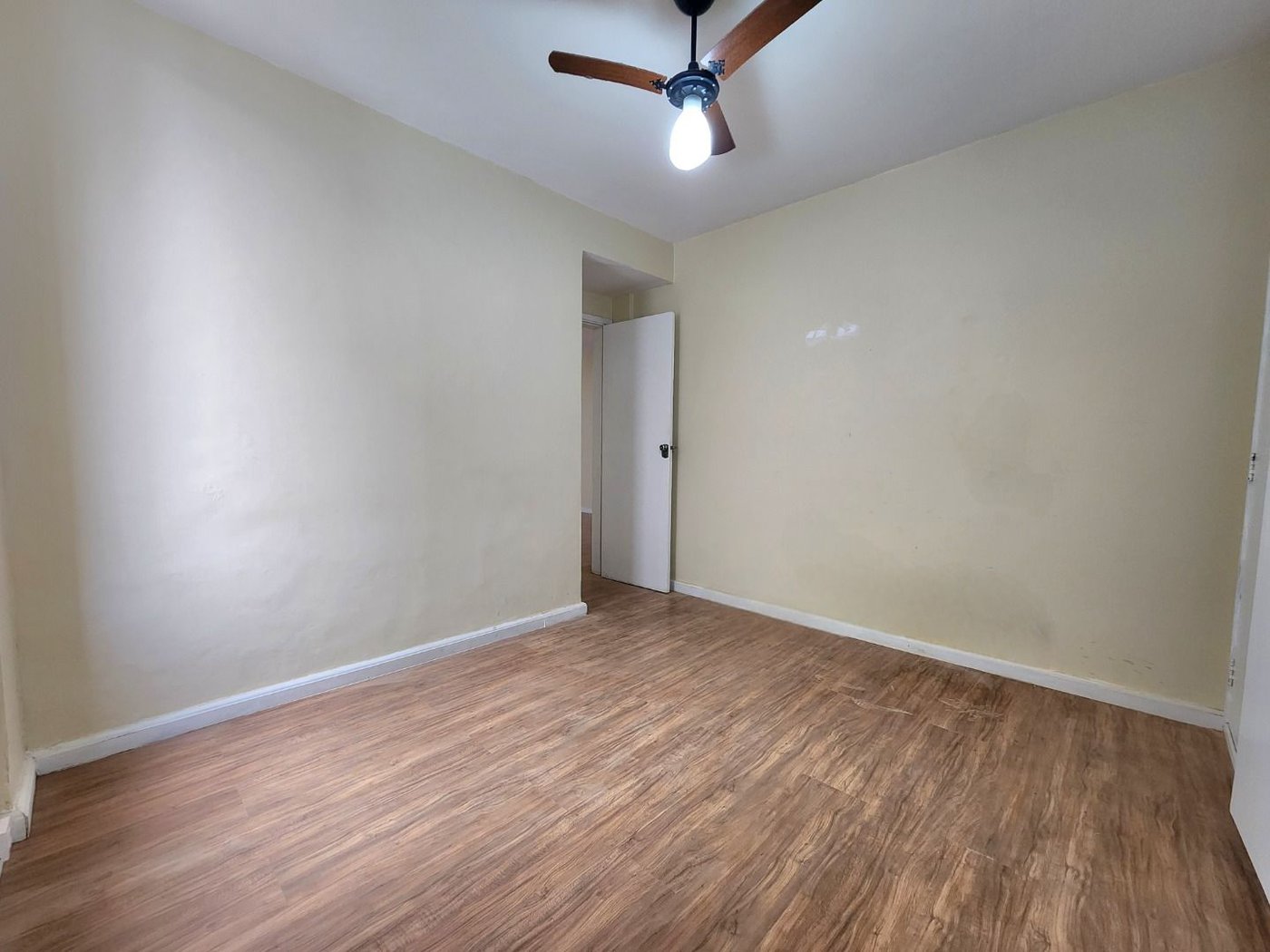 Apartamento próximo da praia com 1 dormitório, 2 banheiros à venda, 55 m² por R$ 420.000 - Pompéia - Santos/SP