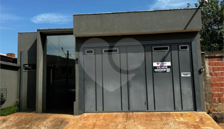 Casa à venda com 2 quartos, sendo 1 suíte,  em Residencial Ponta Porã I, Ponta Porã, MS