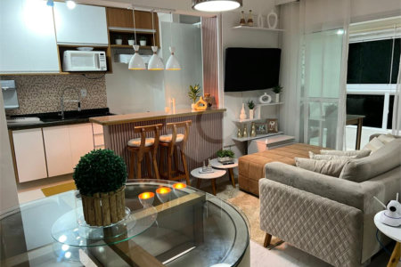 Apartamento à venda com 2 quartos, sendo 1 suíte, no Centro, Mongaguá, SP