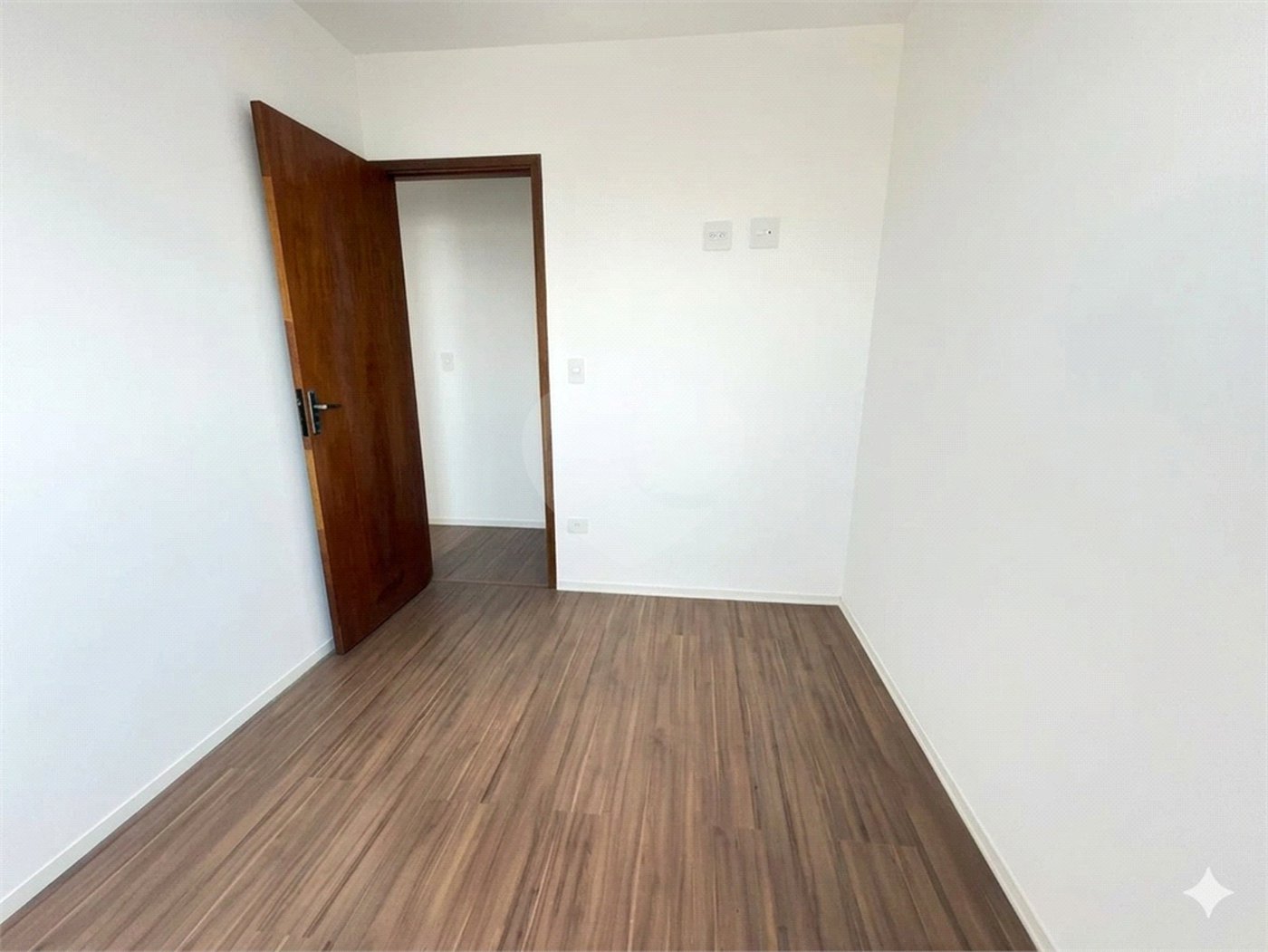 Apartamento à venda com 2 quartos, sendo 1 suíte, em Vila Medeiros, São Paulo, SP