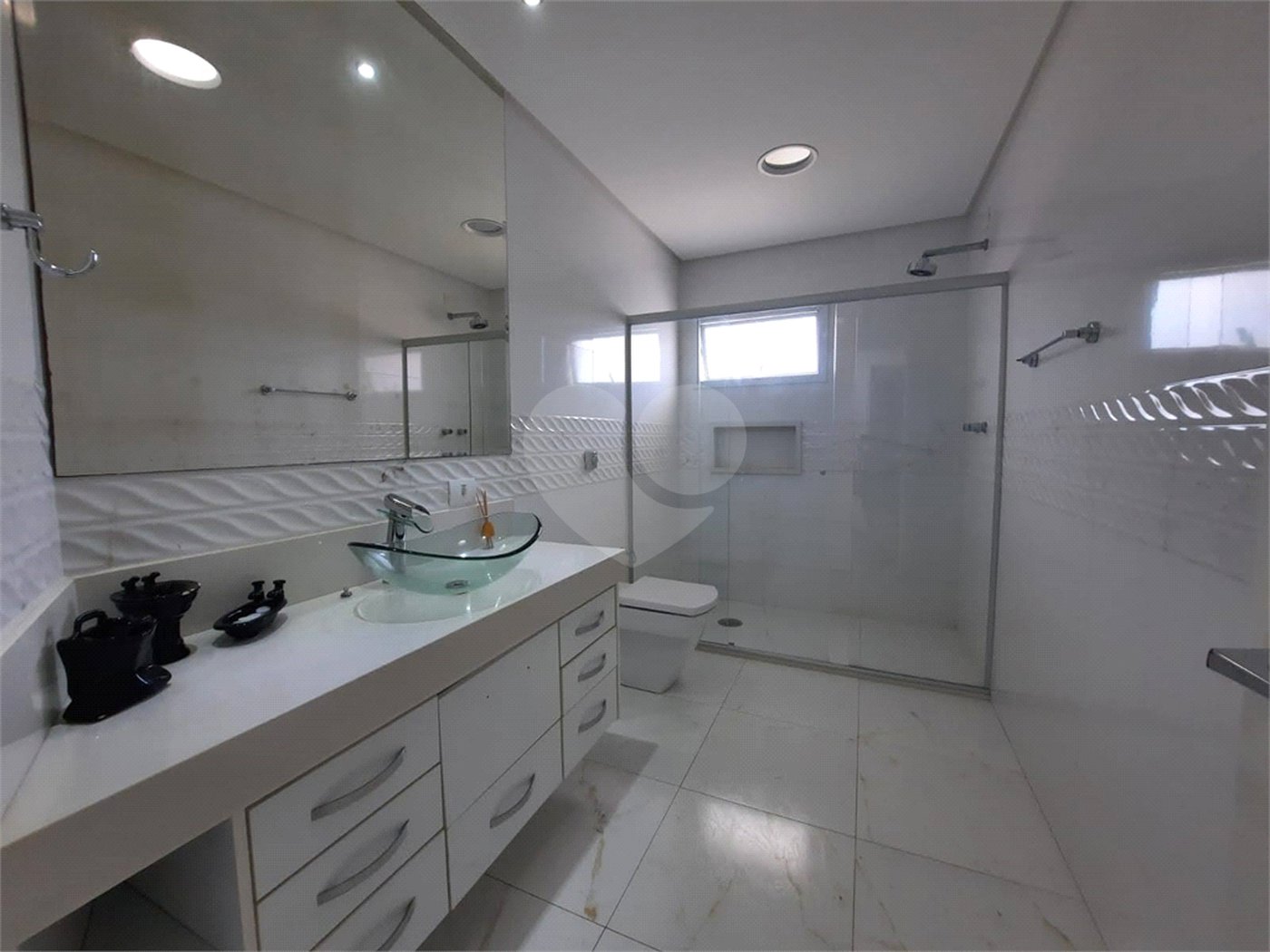 Sobrado à venda com 3 quartos, sendo 1 suíte, em City Campo Grande, São Paulo, SP